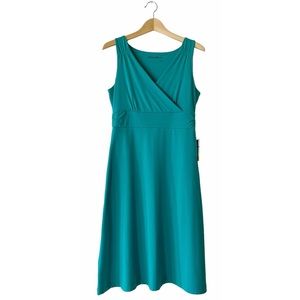 NWT. Eddie Bauer Travex Lily Travel Dress